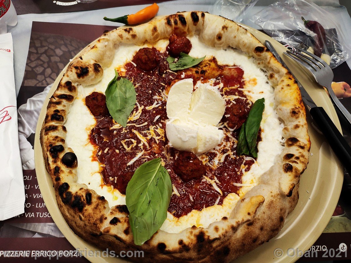 Pizza Cornicione di Ricotta, O' Rraù 'e Purpett.jpg