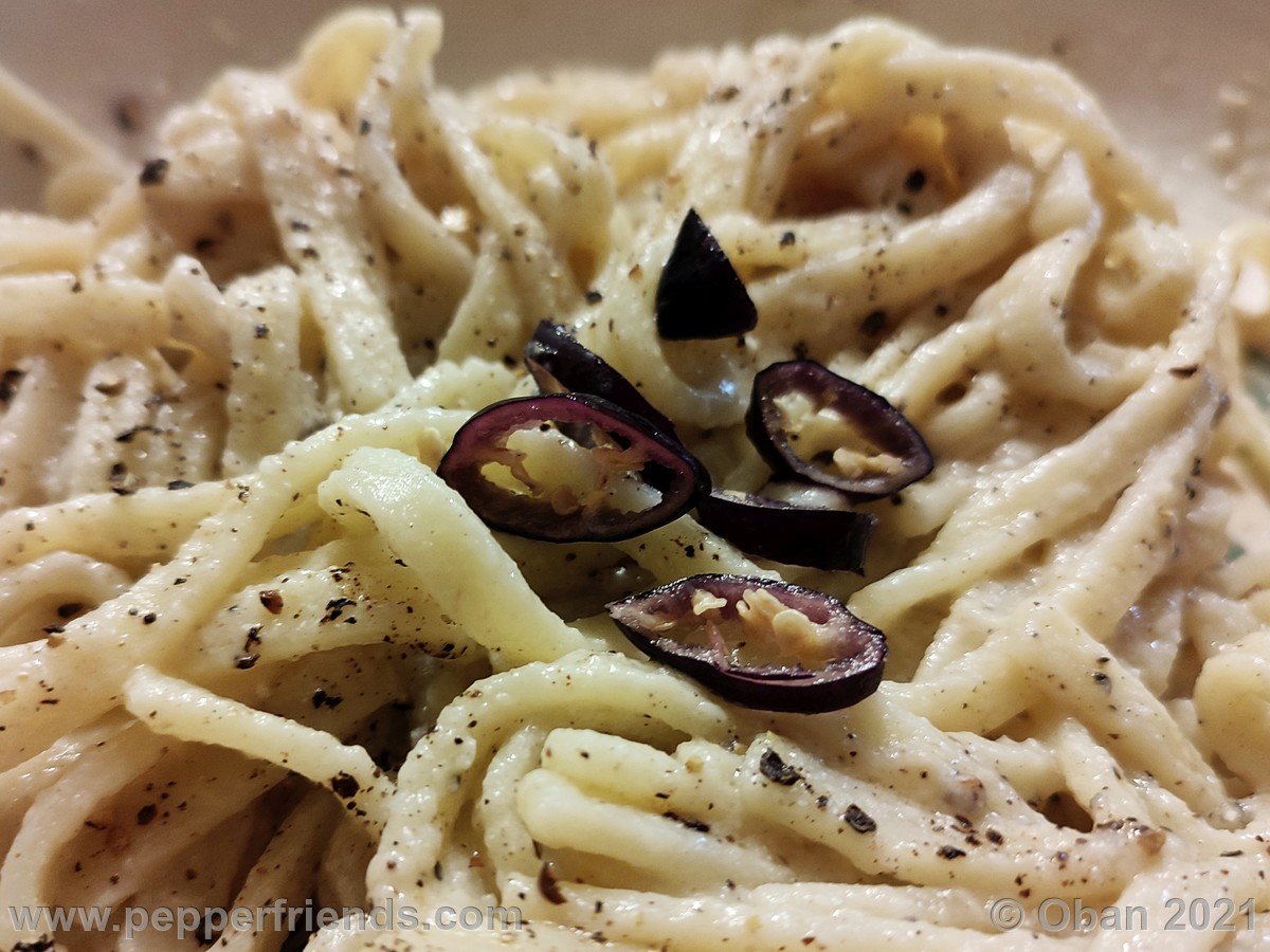 Cacio e Pepe & Pimenta Da Neyde.jpg